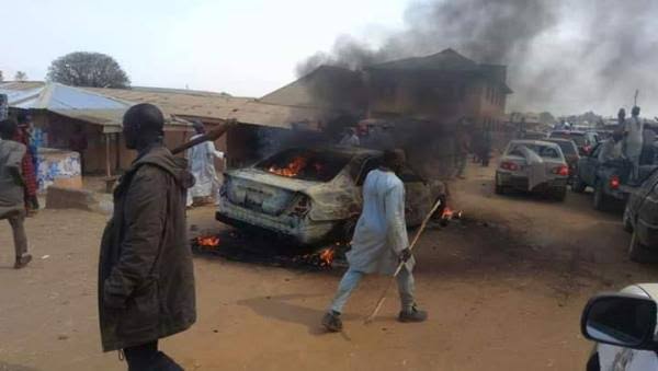 Kano On Fire As Thugs Attack Kwankwaso Supporters, Burn Vehicles, Block Roads