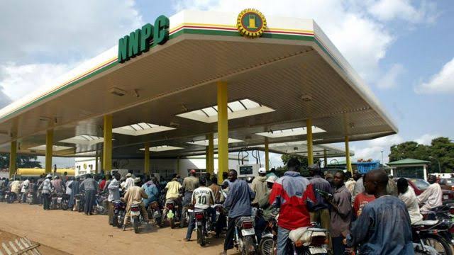 Fuel Scarcity: NNPCL begins direct supply of petrol to IPMAN