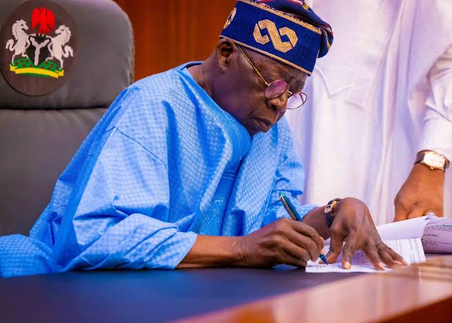 Students Loan: It's Dead On Arrival’ --ASUU Reacts As Tinubu Signs Bill Into Law